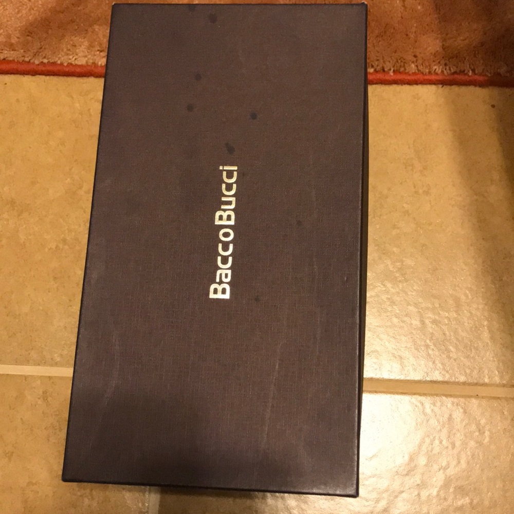 Shoes - Picture 6 of 6